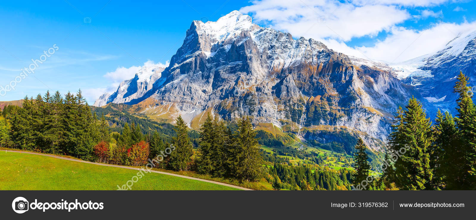 Grindelwald  Szwajcaria Widok g  ry Jungfrau     Zdj  cie stockowe