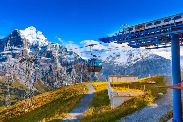 Grindelwald πρώτες καμπίνες τελεφερίκ, Ελβετία — Φωτογραφία Αρχείου