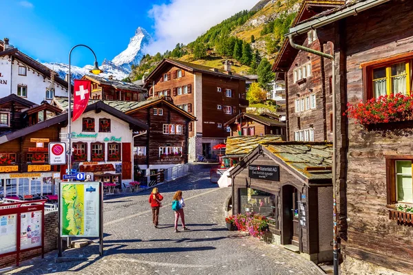 Zermatt, Suíça Outono vista de rua — Fotografia de Stock