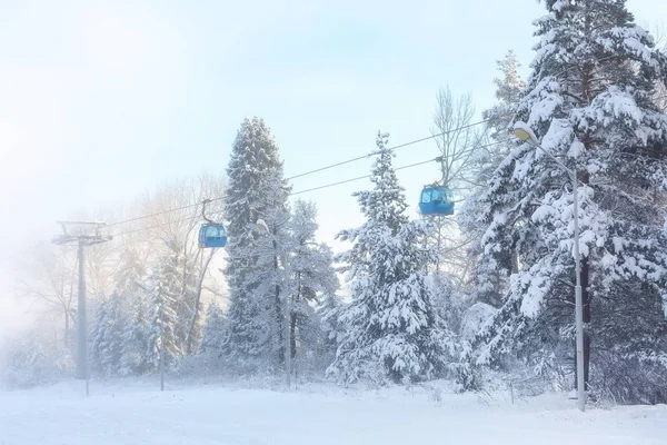 Ski resort Bansko, Bulgaria cable car cabins — Stock Photo, Image