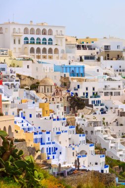 Yunanistan 'ın Santorini adasındaki Fira panoraması