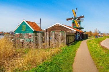 Zaanse Schans, Hollanda 'daki yel değirmeni