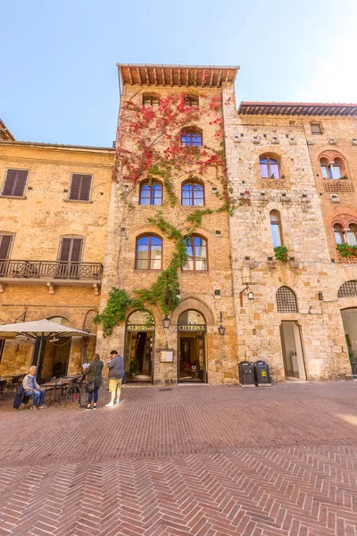 Vistas de rua em San Gimignano, Toscana, Italia — Fotografia de Stock