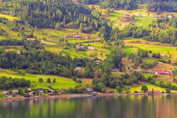 Norvège paysage village de montagne — Photo