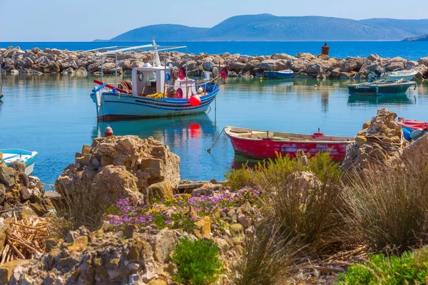 Ψαρόβαρκες στη Μεσσηνία, Ελλάδα — Φωτογραφία Αρχείου