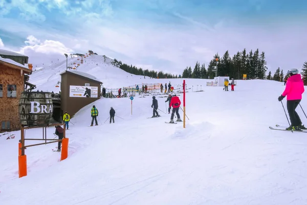 Sjezdovka Saalbach-Hinterglemm, Rakousko — Stock fotografie