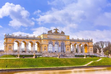 The Gloriette in the Schonbrunn Garden, Viyana, Avusturya