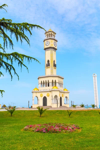 Batumi, Georgia 'daki Chacha Kulesi.