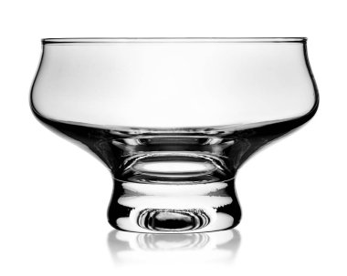 Önünde boş cam dondurma yemek