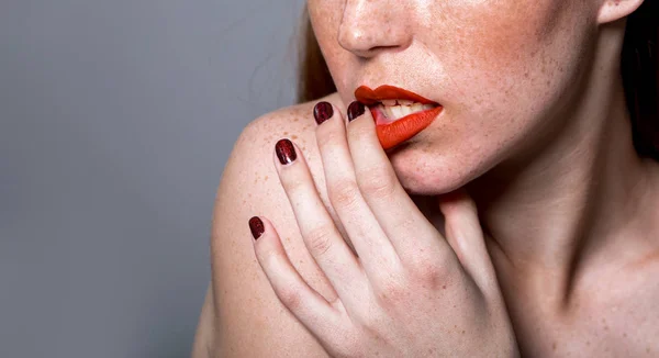 Portrait of sexy red hair woman with bright makeup — Stock Photo, Image