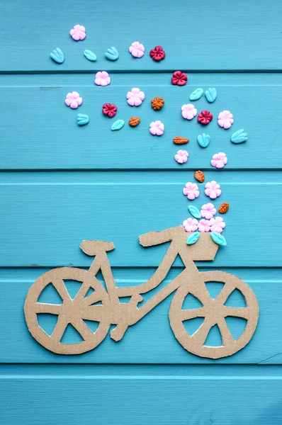 Bicicleta con flores rosas — Foto de Stock