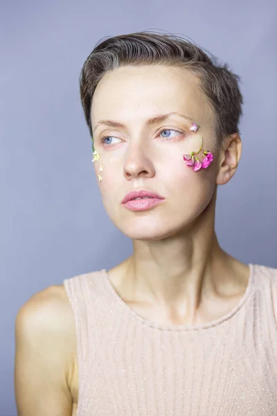 Maquillaje orgánico mujer — Foto de Stock