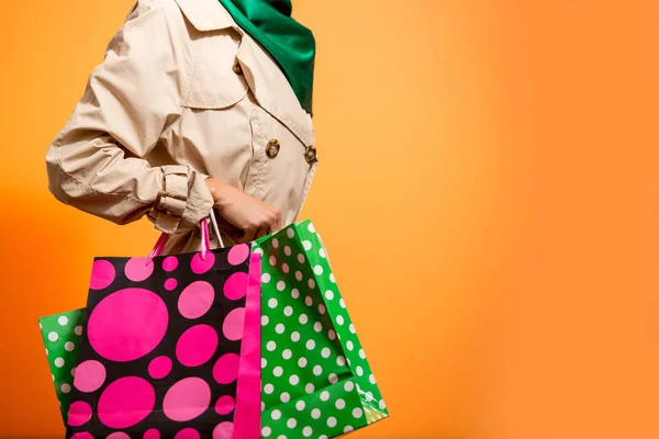 Shopping-Frau in Herbstfarben — Stockfoto