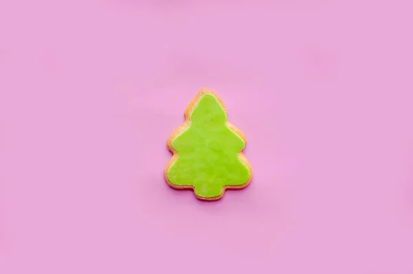 ピンクのクリスマス ジンジャー ビスケット — ストック写真