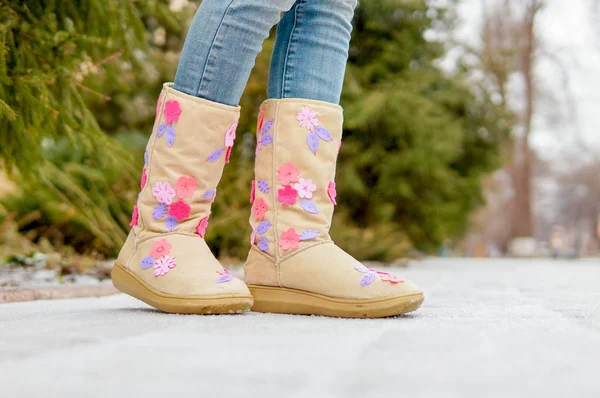 Funny Legs Boots Flowers Snow — Stock Photo, Image