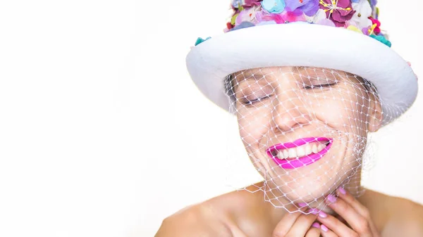 Elegant Summer Bride Wearing Hat Veil Bright Makeup — Stock Photo, Image
