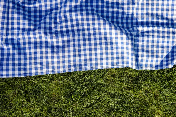 Grün Gras Blau Kariert Picknicktuch Decke Von Oben Ansicht Hintergrund — Stockfoto