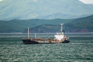 Yükleme çapa bekliyor, tankerler