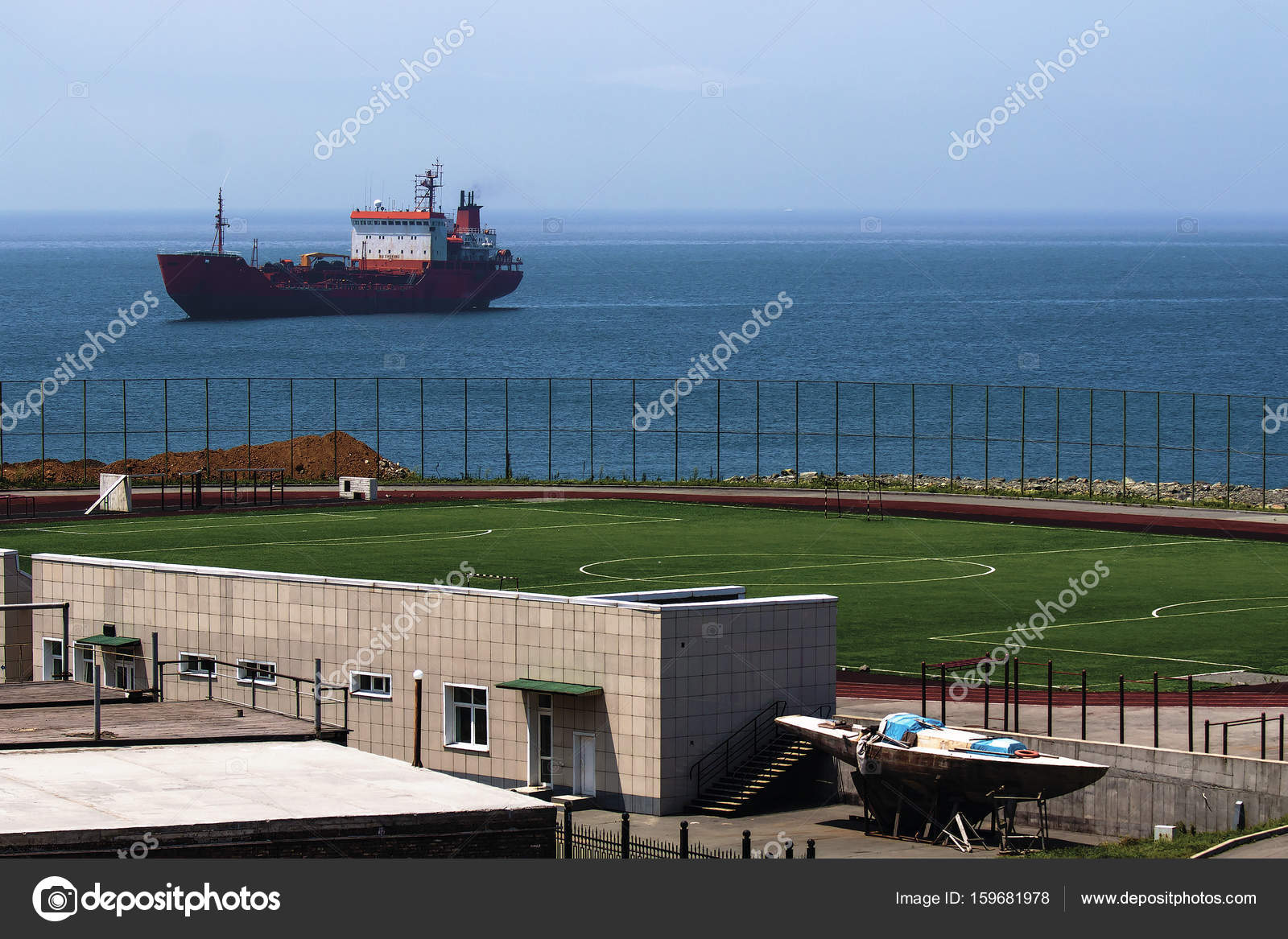 ウラジオストクの海のサッカー フィールド ストック写真 C Bosun5555
