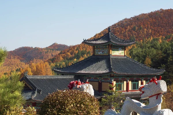 Templo es Hua-Yang en China —  Fotos de Stock