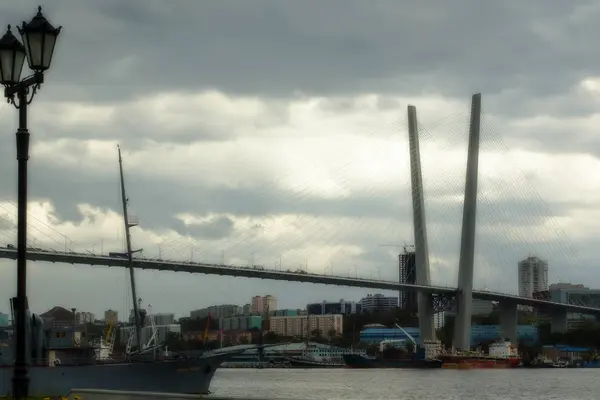 Puente Vladivostok Rusia Través Bahía Del Cuerno Oro —  Fotos de Stock