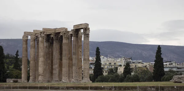 Olympian Zeus Tapınağı, Atina