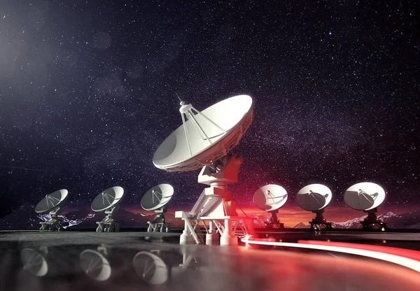Astronomía - Radiotelescopios apuntando hacia arriba por la noche —  Fotos de Stock