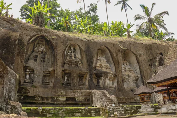 Acredita-se que estes monumentos funerários sejam dedicados ao rei Anak — Fotografia de Stock