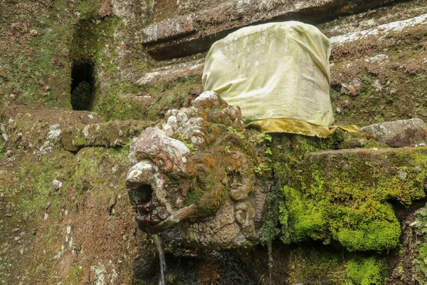 Gargoyle Con Acqua Santa Nel Complesso Delle Tombe Reali Della — Foto Stock