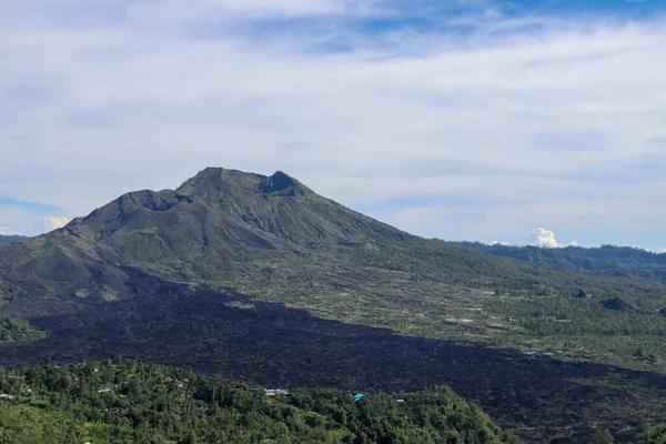 Vulkanlandschaft Mit Lavafeldern Kiefernwäldern Und Bauernhöfen Und Häusern Den Hängen — Stockfoto