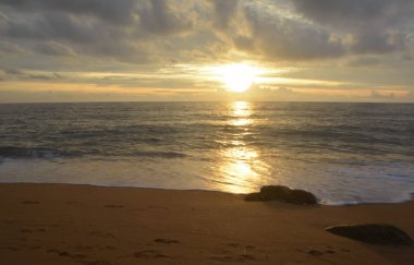 plajda, Tayland günbatımı arka plan