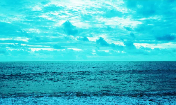 Blauwe Hemel Zee Frisse Zomer Achtergrond — Stockfoto