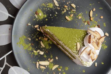 Kırmızı fasulye ve yeşil çay keki.