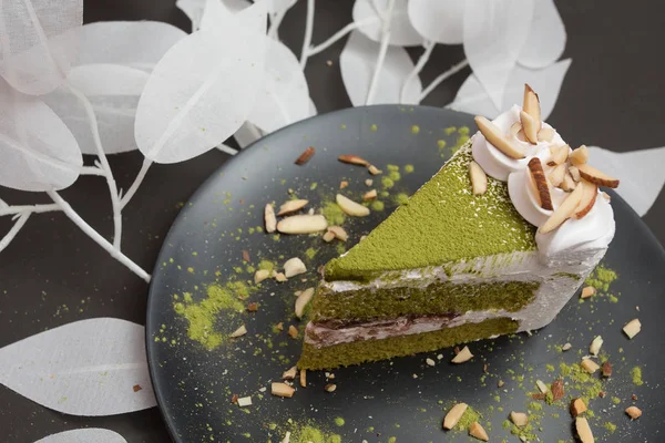 Rote Bohnen Und Matcha Grüner Tee Kuchen — Stockfoto