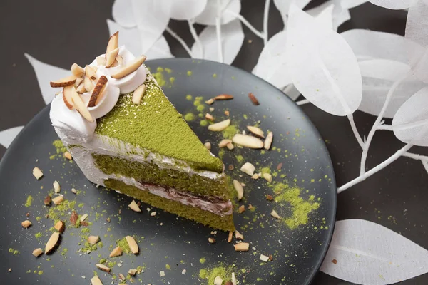 Rote Bohnen Und Matcha Grüner Tee Kuchen — Stockfoto