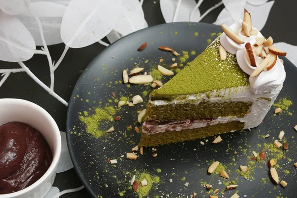 Rote Bohnen und Matcha grüner Tee Kuchen — Stockfoto