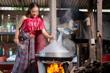 Tayland tarzı giyinmiş güzel bir kadın, Tayland kültürü