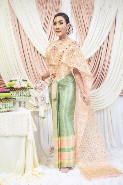 Thai wedding dress , Beautiful bride Thai style