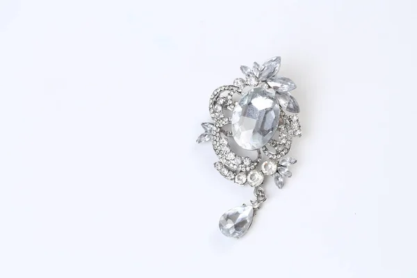 Broche con flores de plata y joyas — Foto de Stock