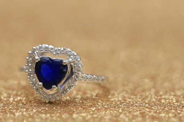 Ring blue gemstone heart,Love Valentine day — Stock Photo, Image