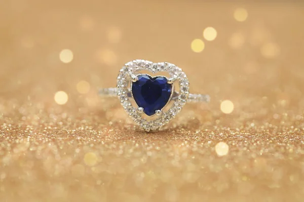 Ring blue gemstone heart,Love Valentine day — ストック写真