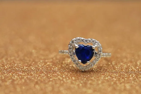 Ring blue gemstone heart,Love Valentine day — ストック写真