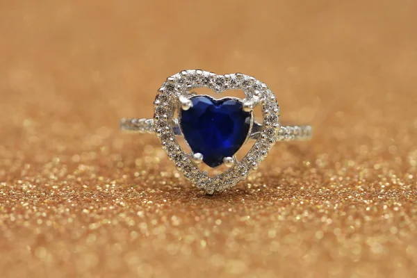 Ring blue gemstone heart,Love Valentine day — ストック写真