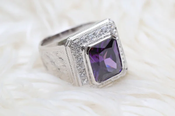 Purple gemstone on diamond ring — 스톡 사진