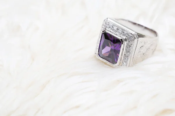 Purple gemstone on diamond ring — 스톡 사진