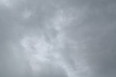 Yağmurlu (veya yağmur) bulut, gri renkli arka plan