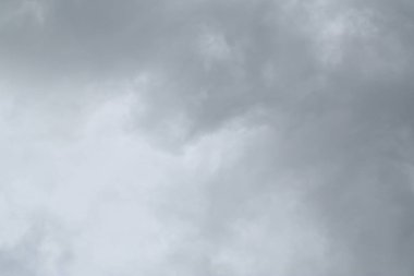 Yağmurlu (veya yağmur) bulut, gri renkli arka plan