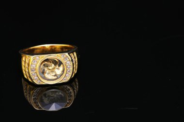 Altın yüzük, Türbin