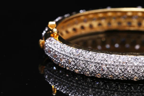 Браслет, старий тайський античний стиль Bangle — стокове фото