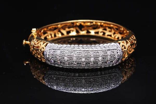 Bracelet, Bangle old thai antique style — Stockfoto